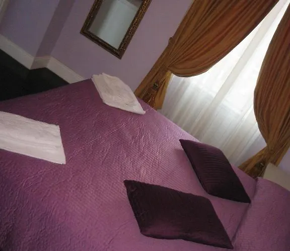 Vatican House In بيت ضيافة 5*